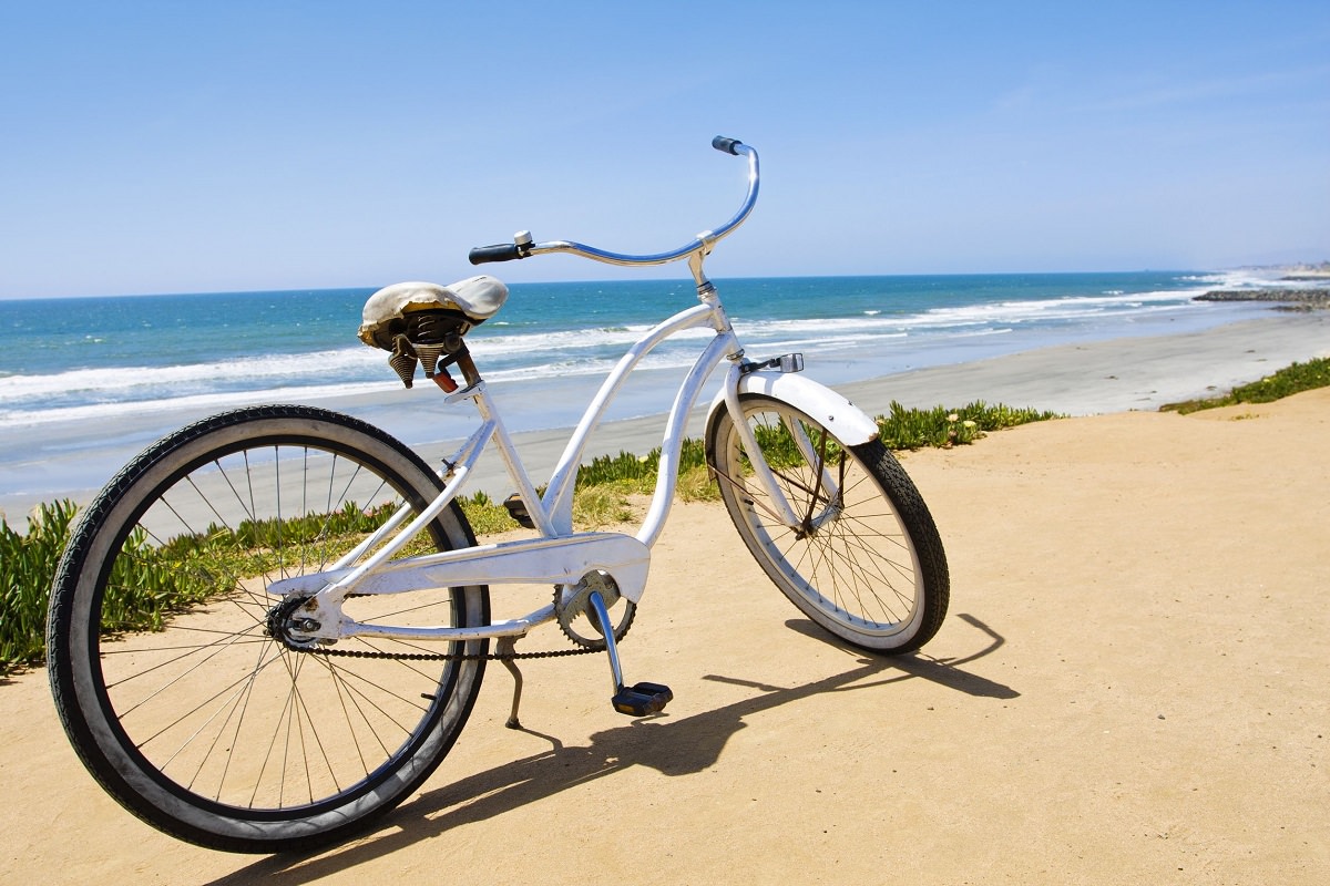 White cruiser bike