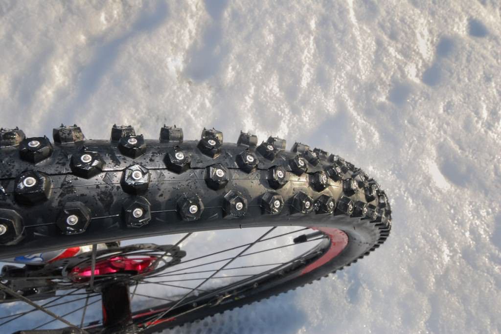 Studded bike tire