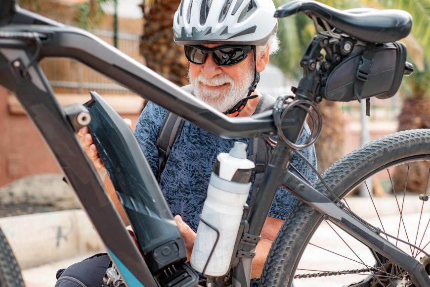 Fitting The Electric Bike Battery