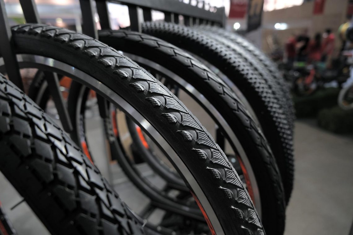 choosing bike tires